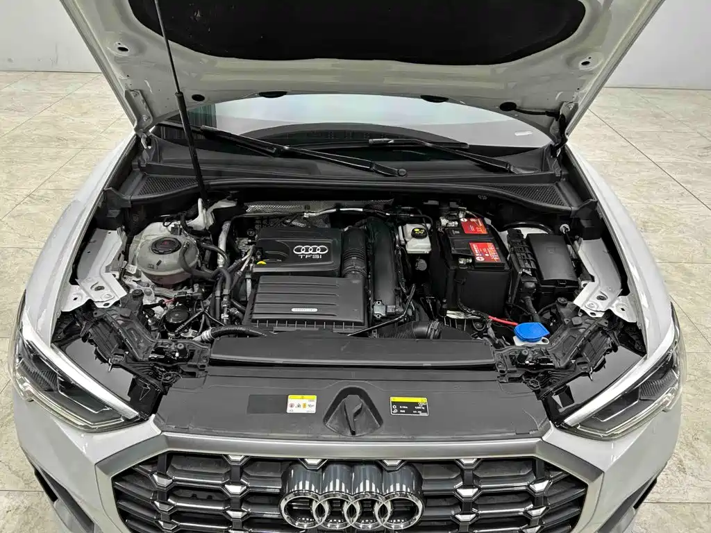 Audi Q3 — фото 20