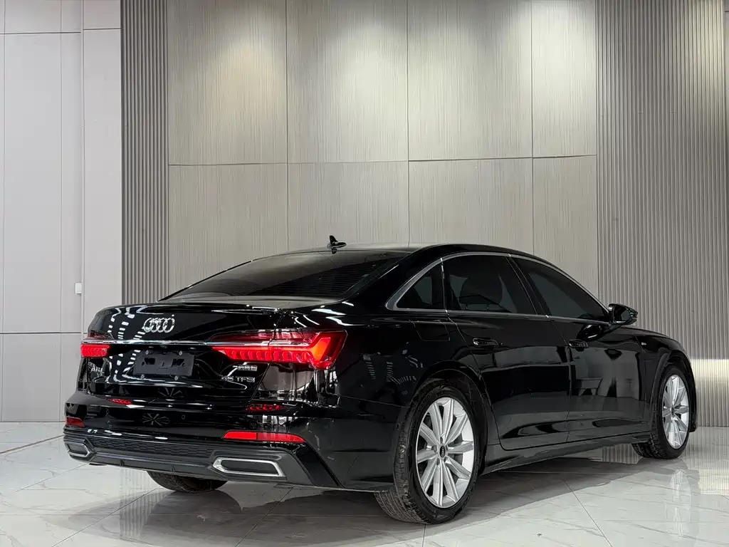 Audi A6L — фото 4