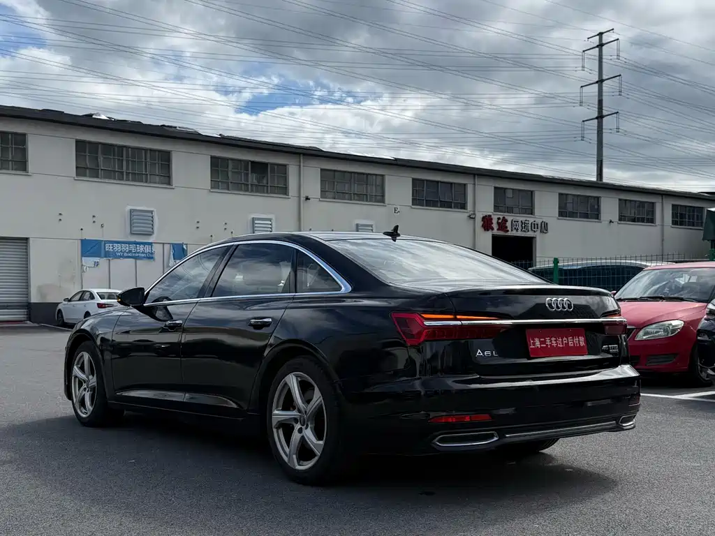 Audi A6L — фото 13