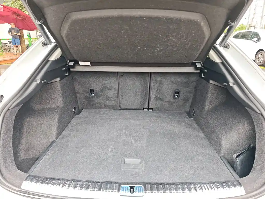 Audi Q3 Sportback — фото 26