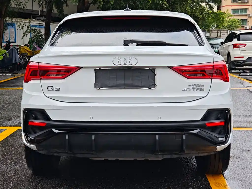 Audi Q3 Sportback — фото 6