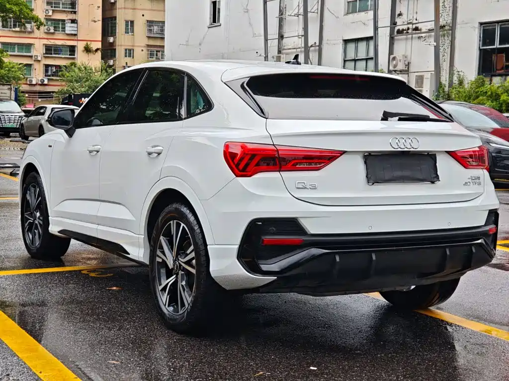Audi Q3 Sportback — фото 7