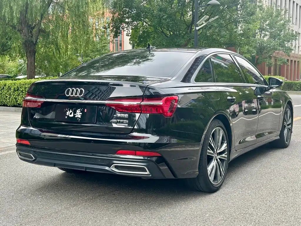 Audi A6L — фото 4