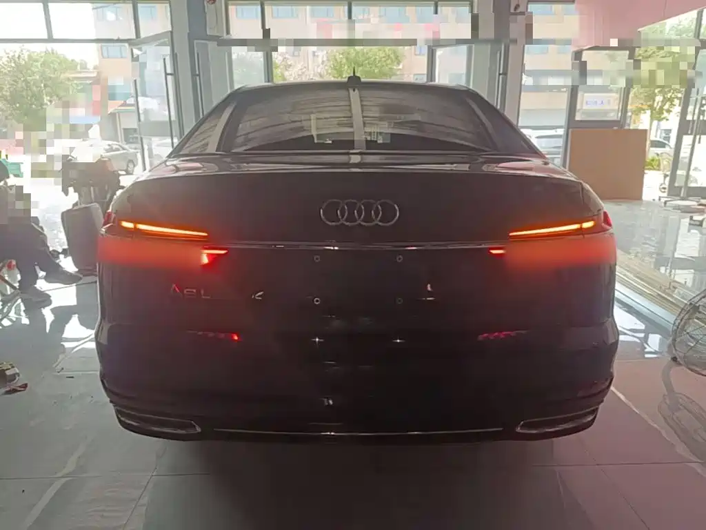 Audi A6L — фото 6