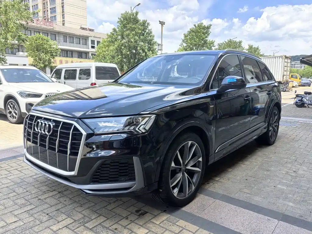 Audi Q7 — фото 2
