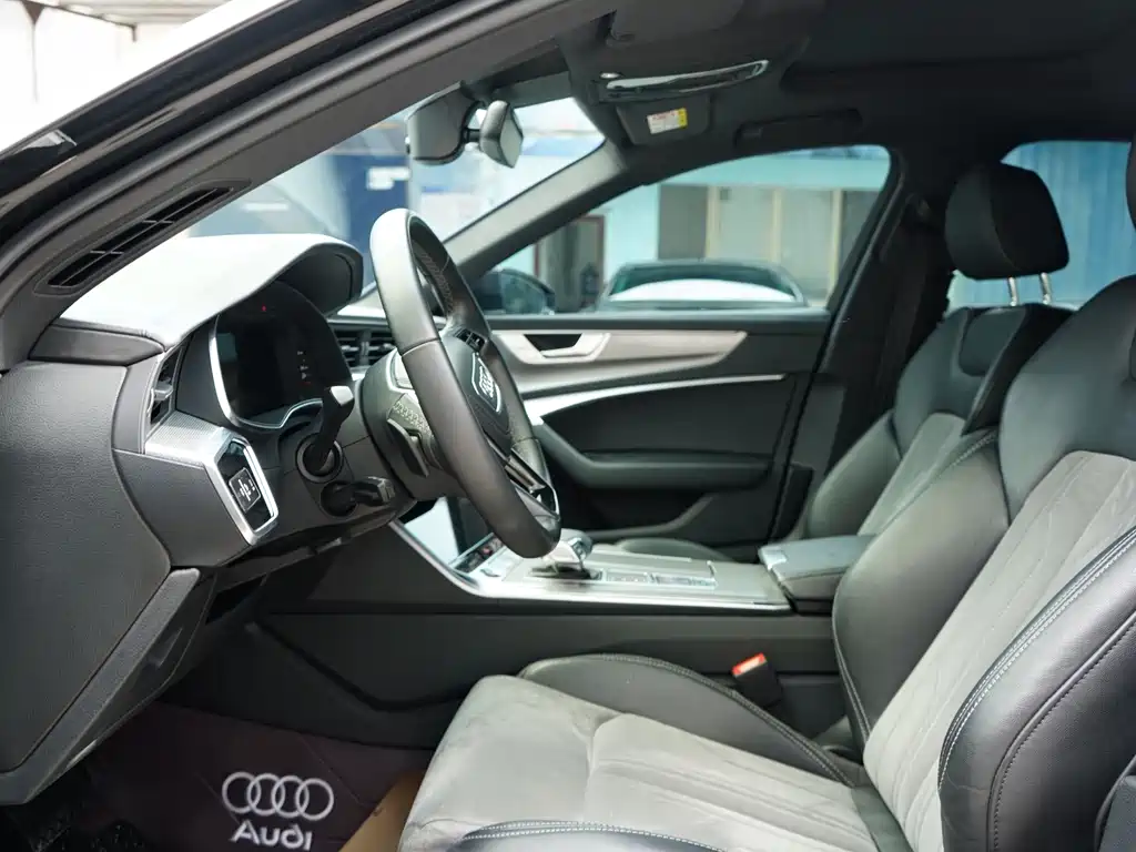 Audi A6L — фото 4