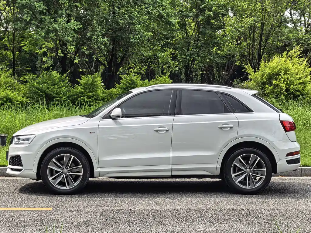 Audi Q3 — фото 5