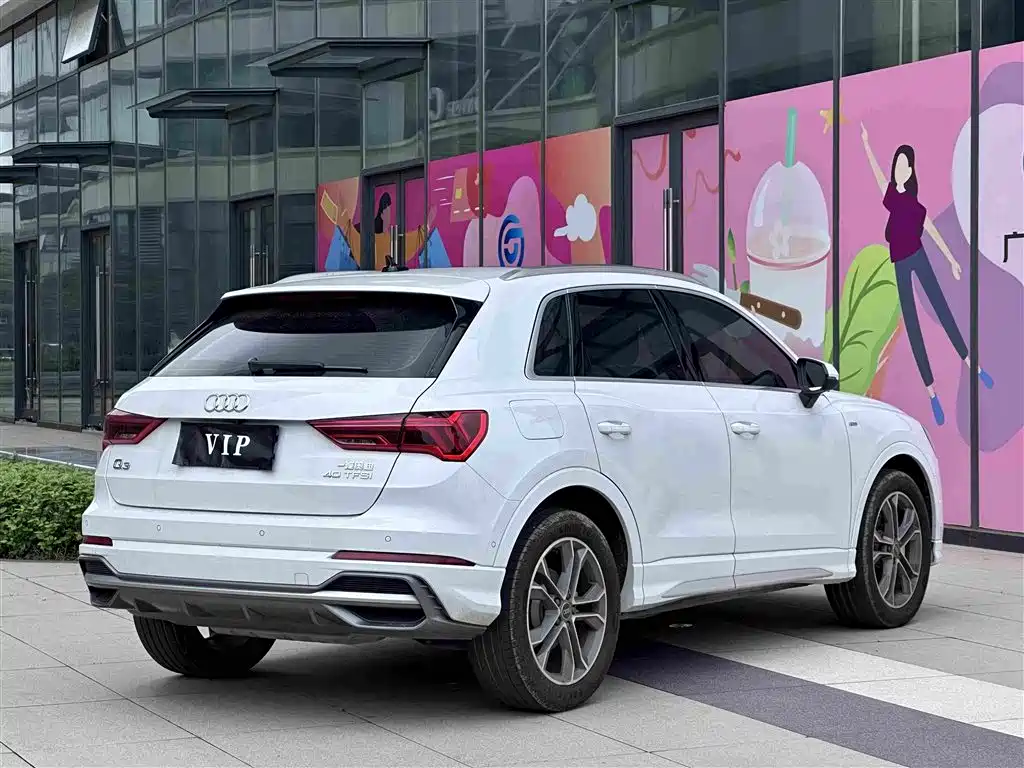 Audi Q3 — фото 9