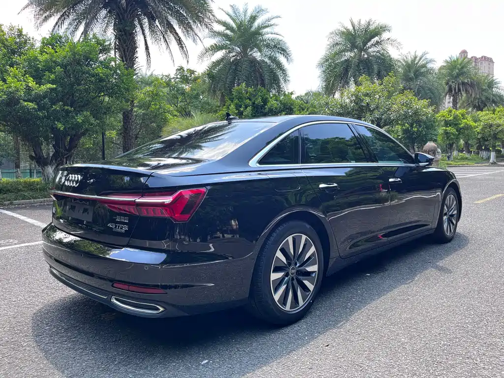 Audi A6L — фото 4
