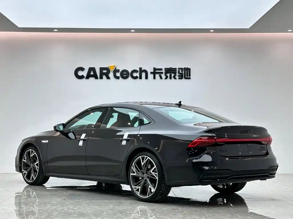 Audi A7L — фото 3