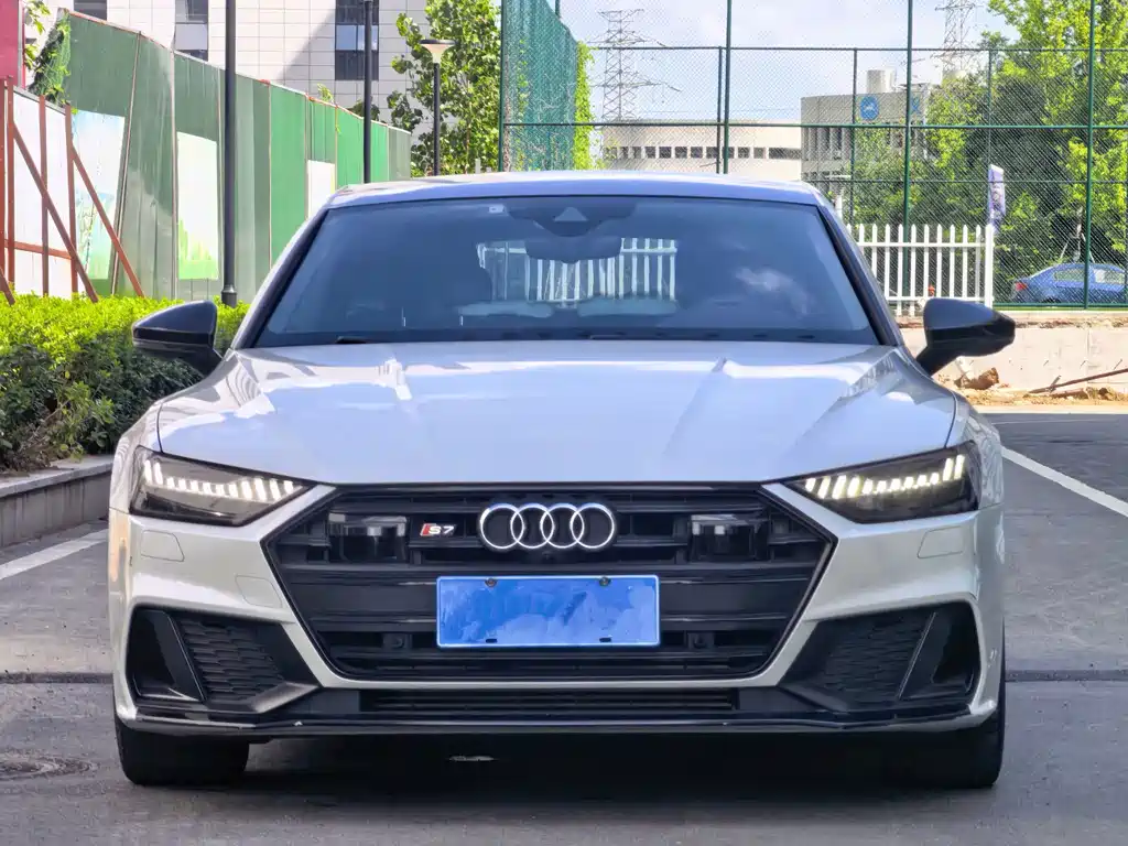 Audi A7 — фото 2
