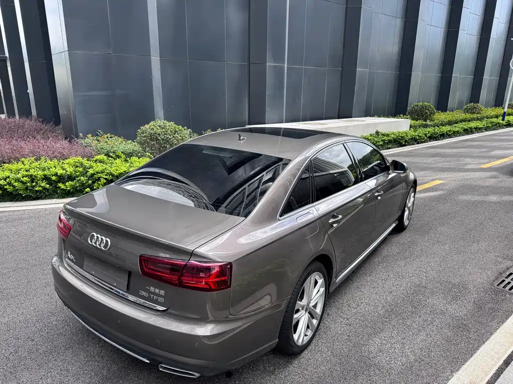Audi A6L — фото 5