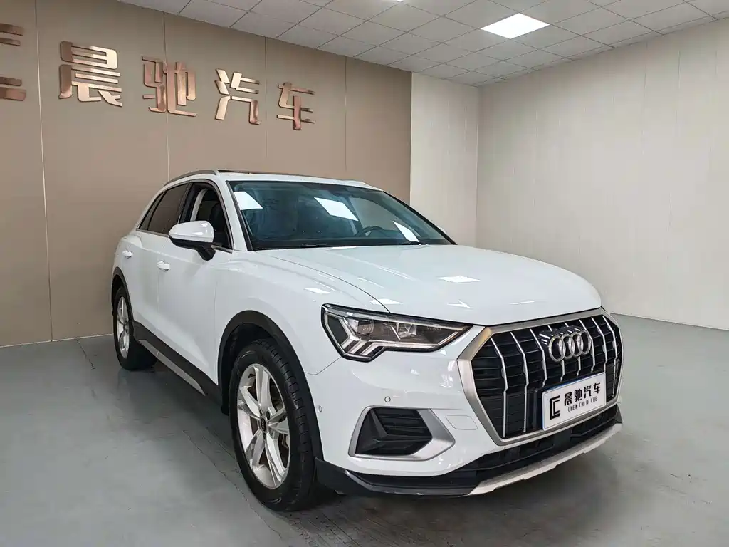 Audi Q3 — фото 3
