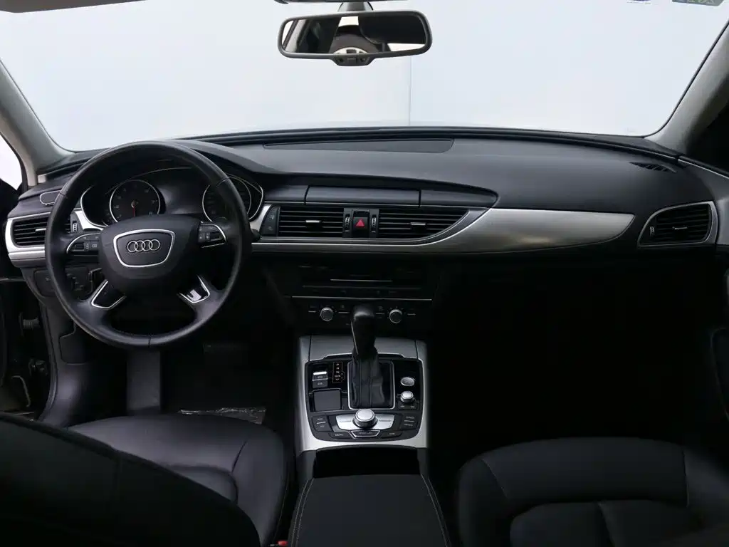 Audi A6L — фото 5