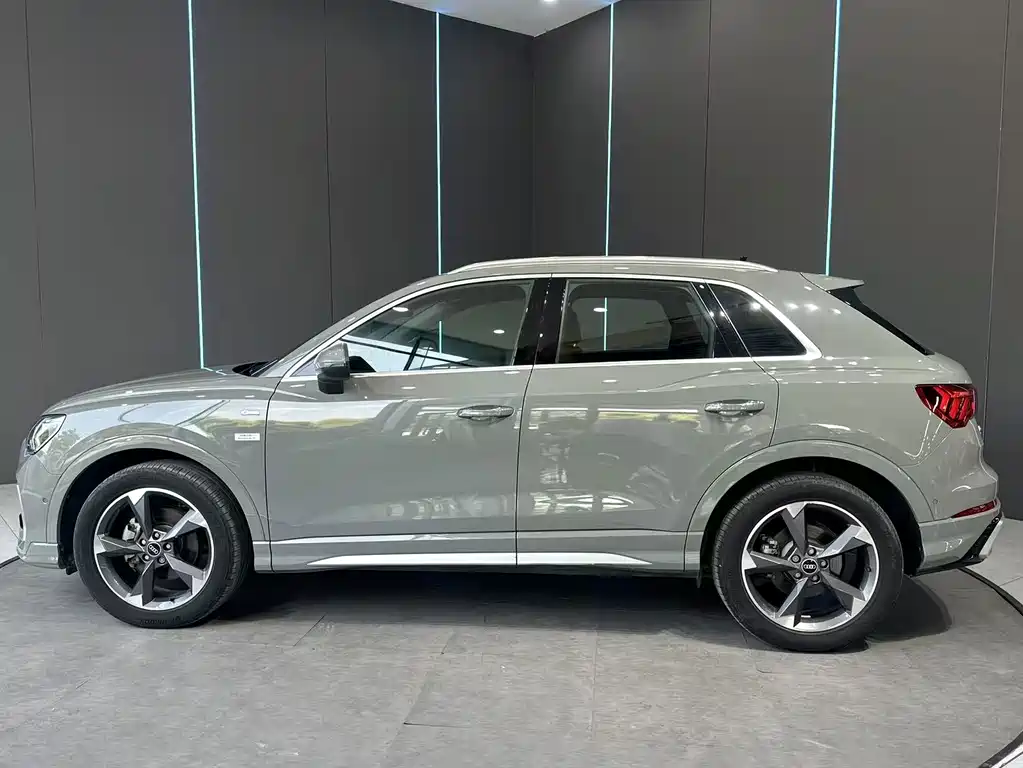 Audi Q3 — фото 4