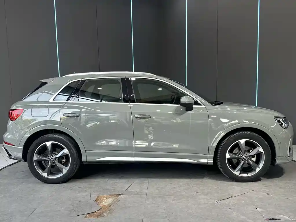 Audi Q3 — фото 5