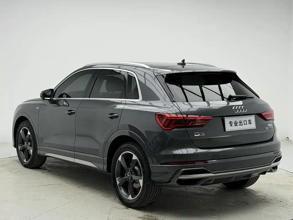 Audi Q3 — фото 6