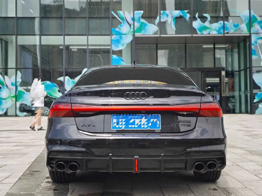 Audi A7L — фото 5