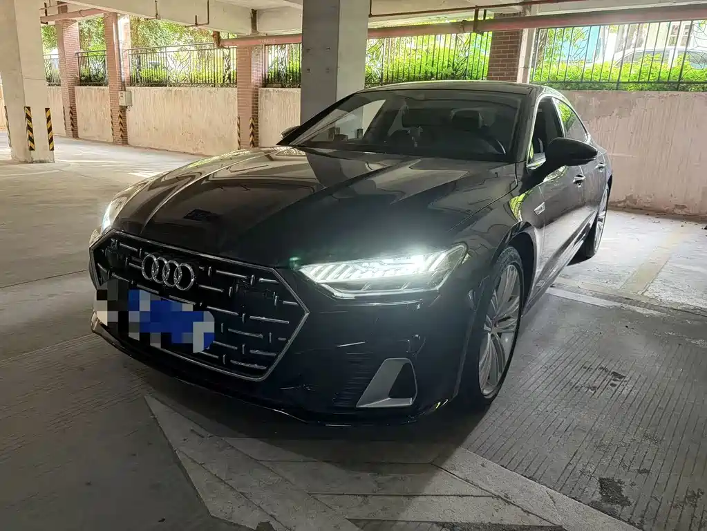 Audi A7L — фото 2