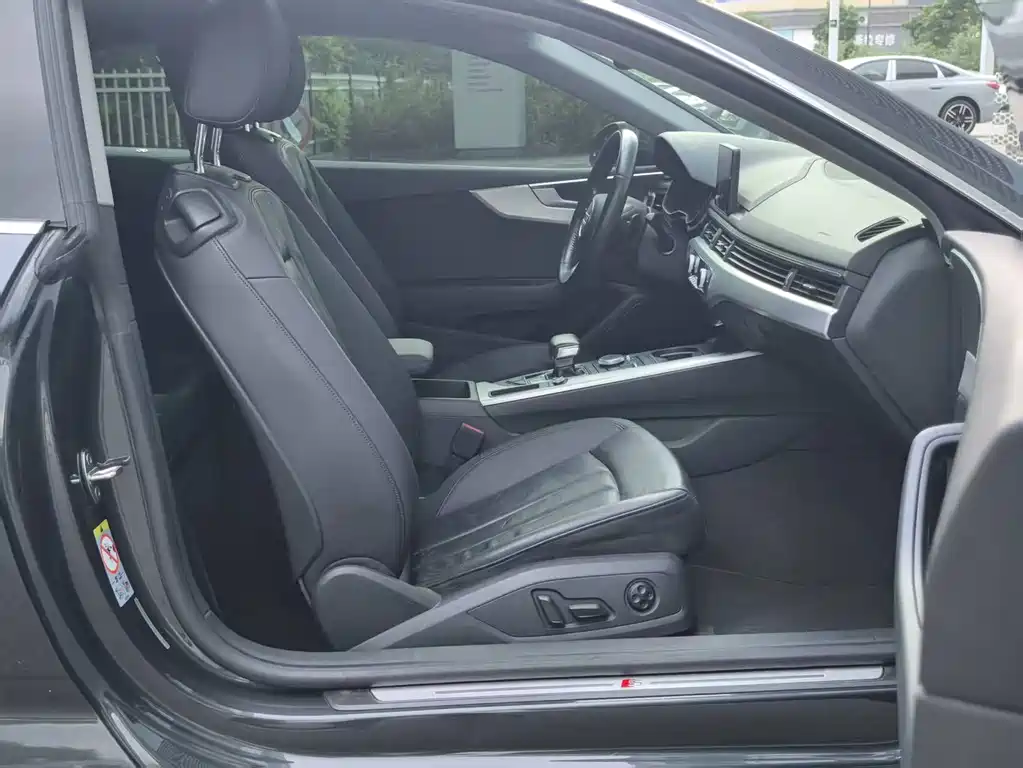 Audi A5 (Import) — фото 7