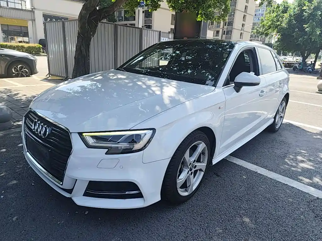 Audi A3 — фото 2