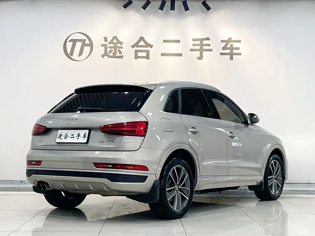 Audi Q3 — фото 2