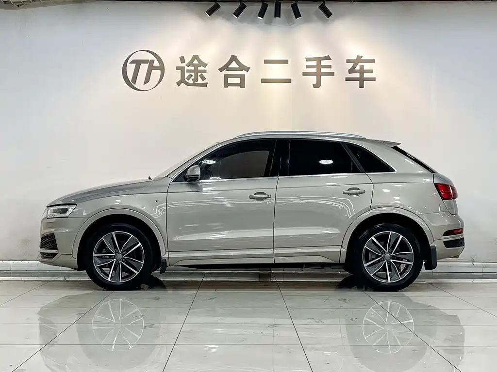 Audi Q3 — фото 3