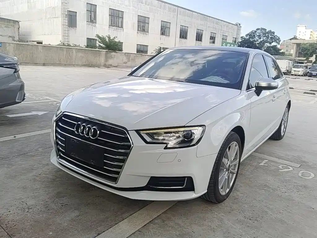Audi A3 — фото 2