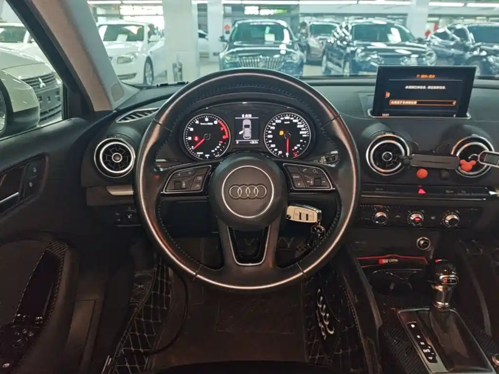 Audi A3 — фото 11