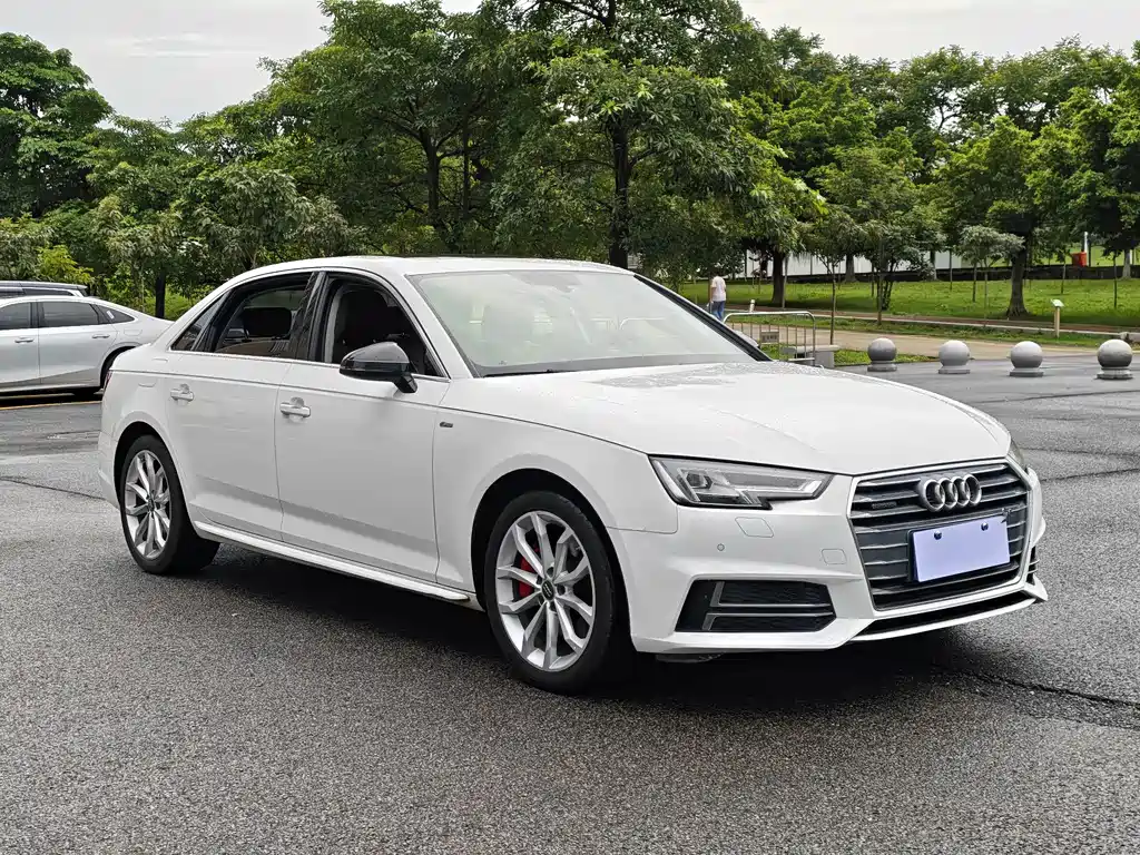 Audi A4L — фото 3
