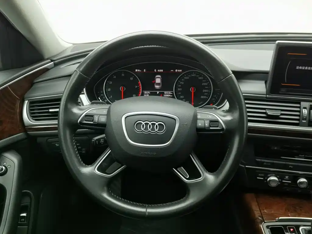 Audi A6L — фото 11
