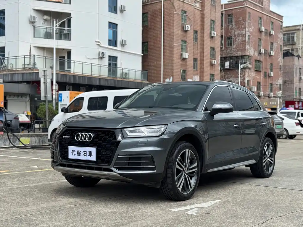 Audi Q5L — фото 2