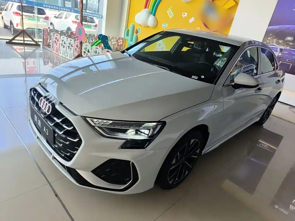 Audi A3 — фото 2