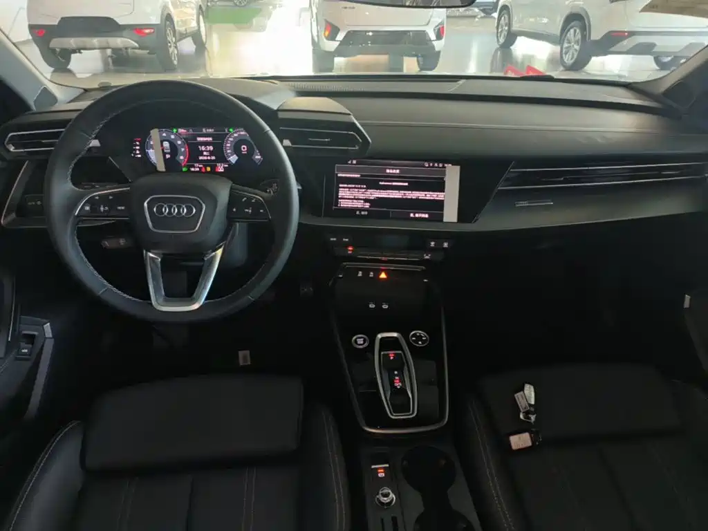 Audi A3 — фото 10