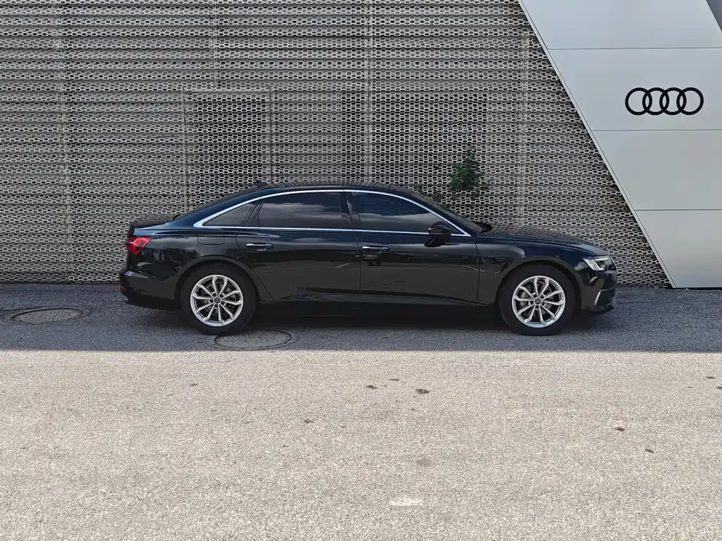 Audi A6L — фото 3