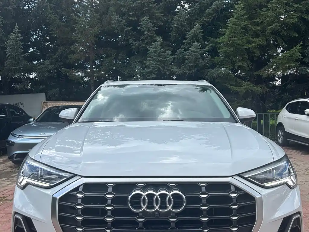 Audi Q3 — фото 2