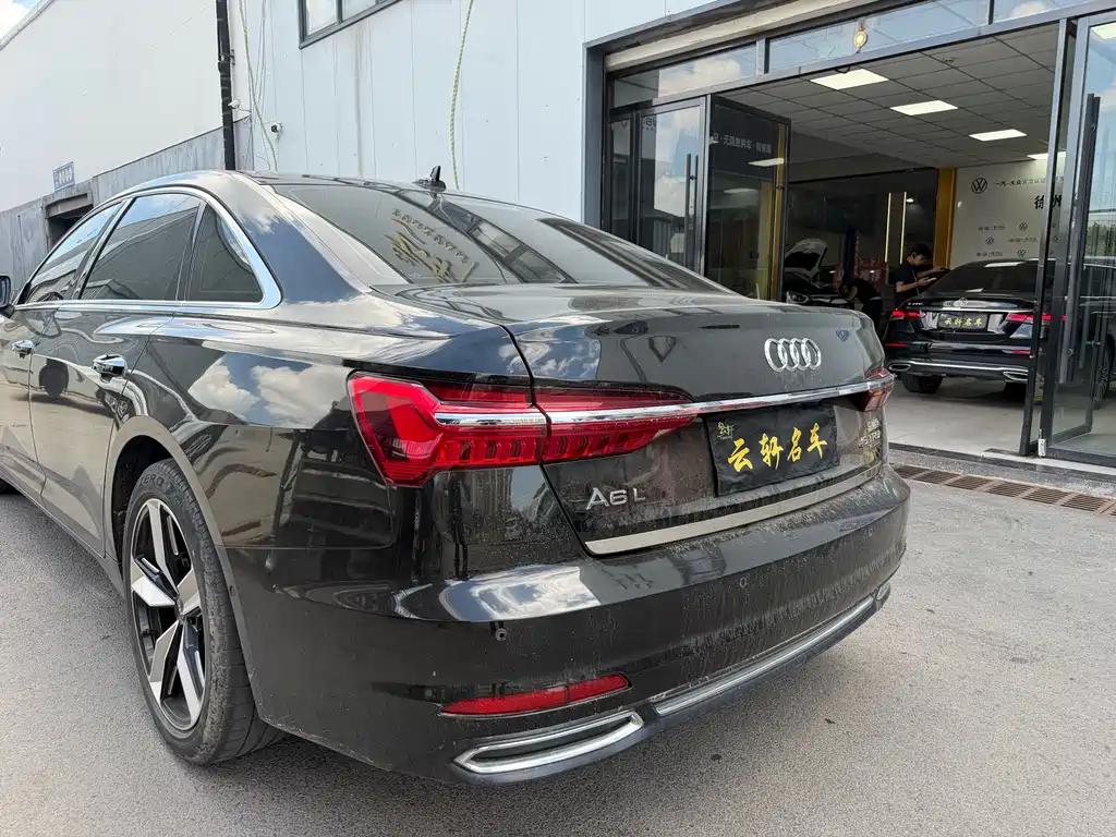 Audi A6L — фото 4
