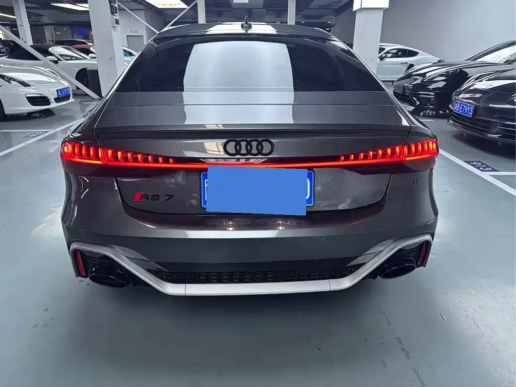 Audi A7 — фото 19