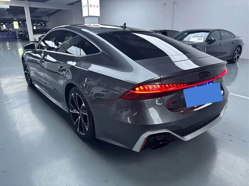 Audi A7 — фото 20