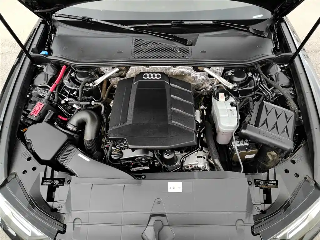 Audi A6L — фото 20