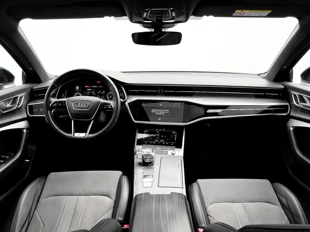 Audi A6L — фото 9