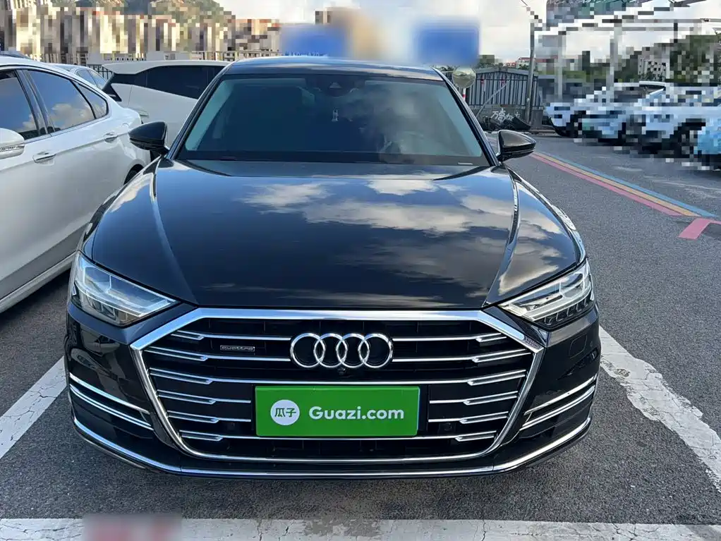 Audi A8 — фото 3
