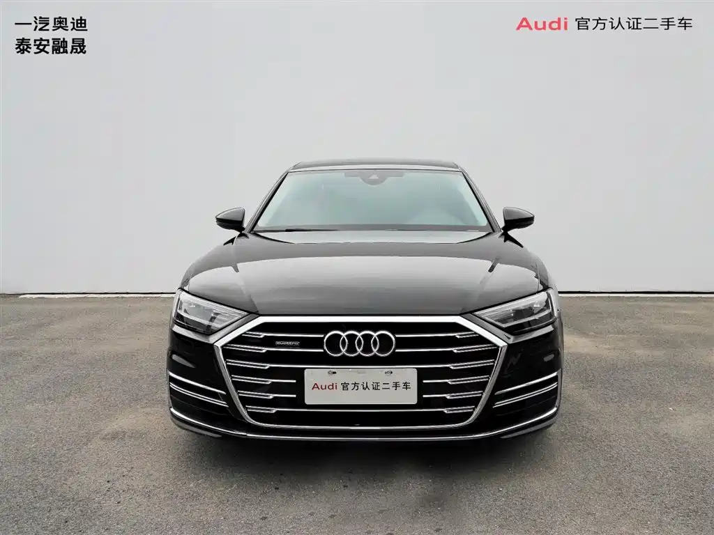 Audi A8 — фото 2
