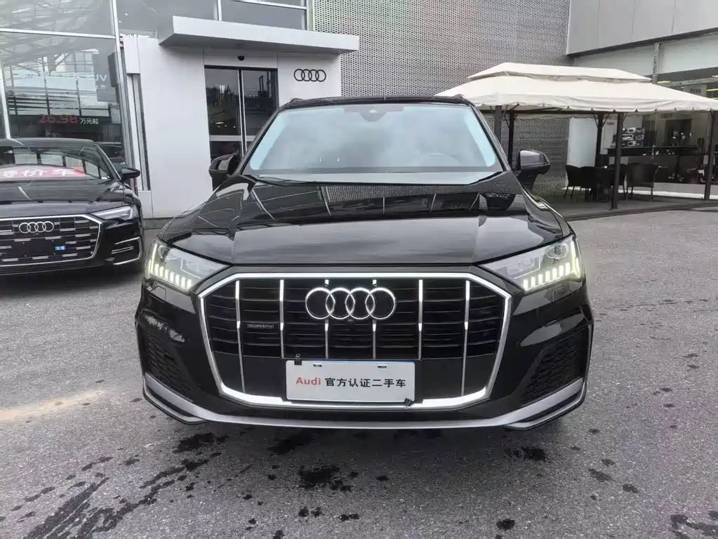 Audi Q7 — фото 2