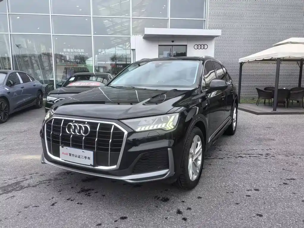 Audi Q7