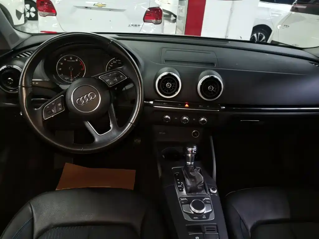 Audi A3 — фото 10