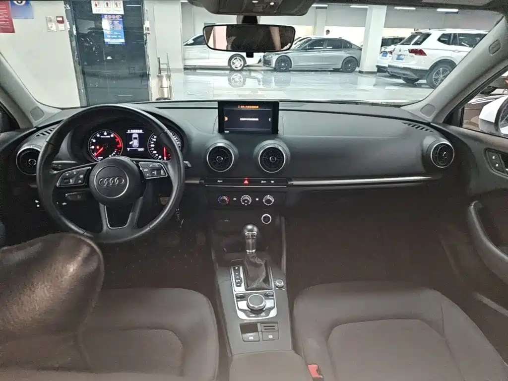 Audi A3 — фото 10