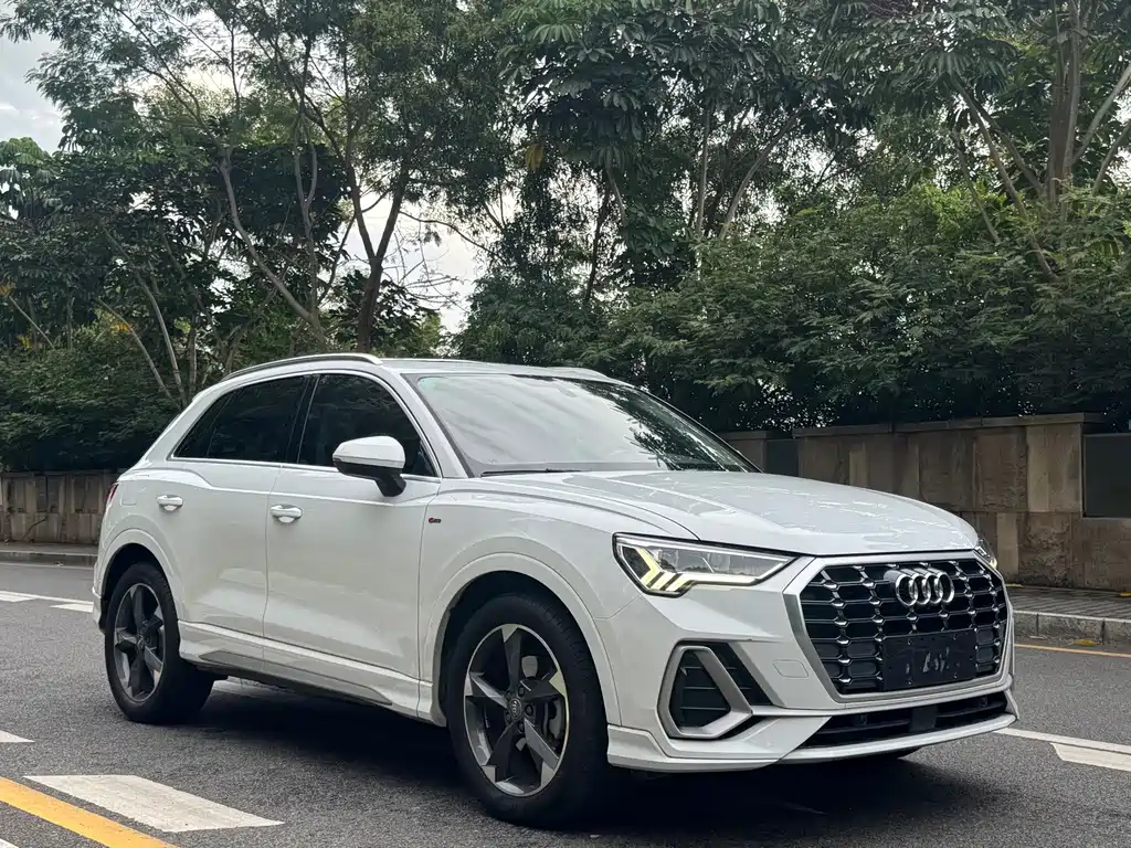Audi Q3 — фото 3