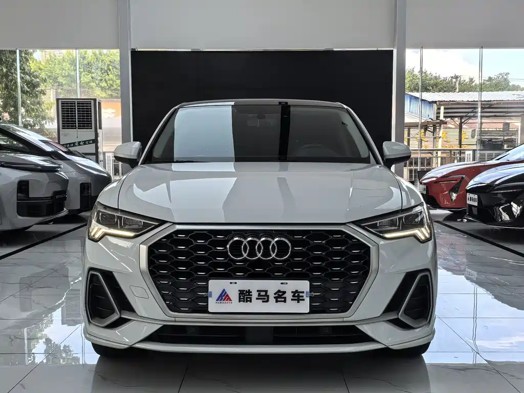 Audi Q3 Sportback — фото 2