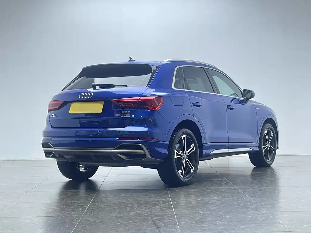 Audi Q3 — фото 4